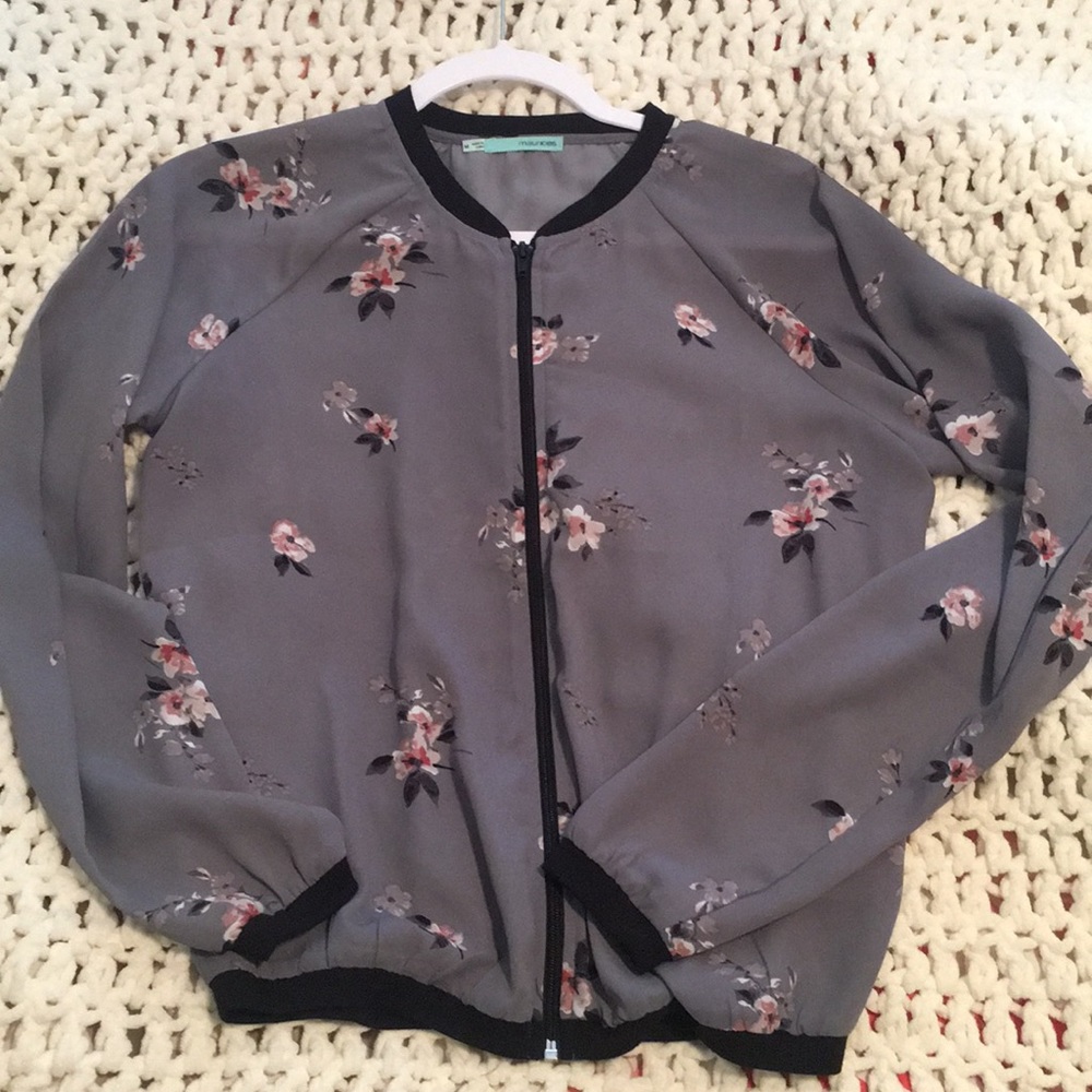 Zip up bomber jacket.